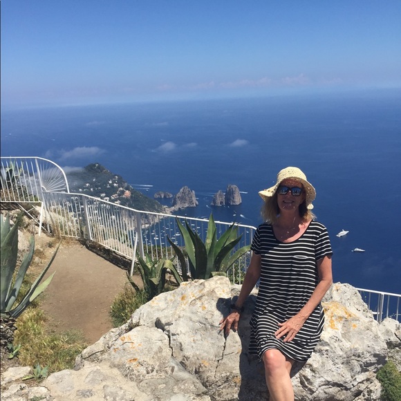 Meet your Posher, Joy - Picture 7 of 15